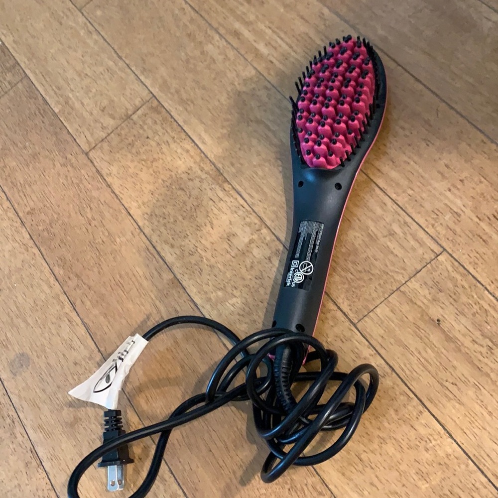 Simply Straight electric hair brush